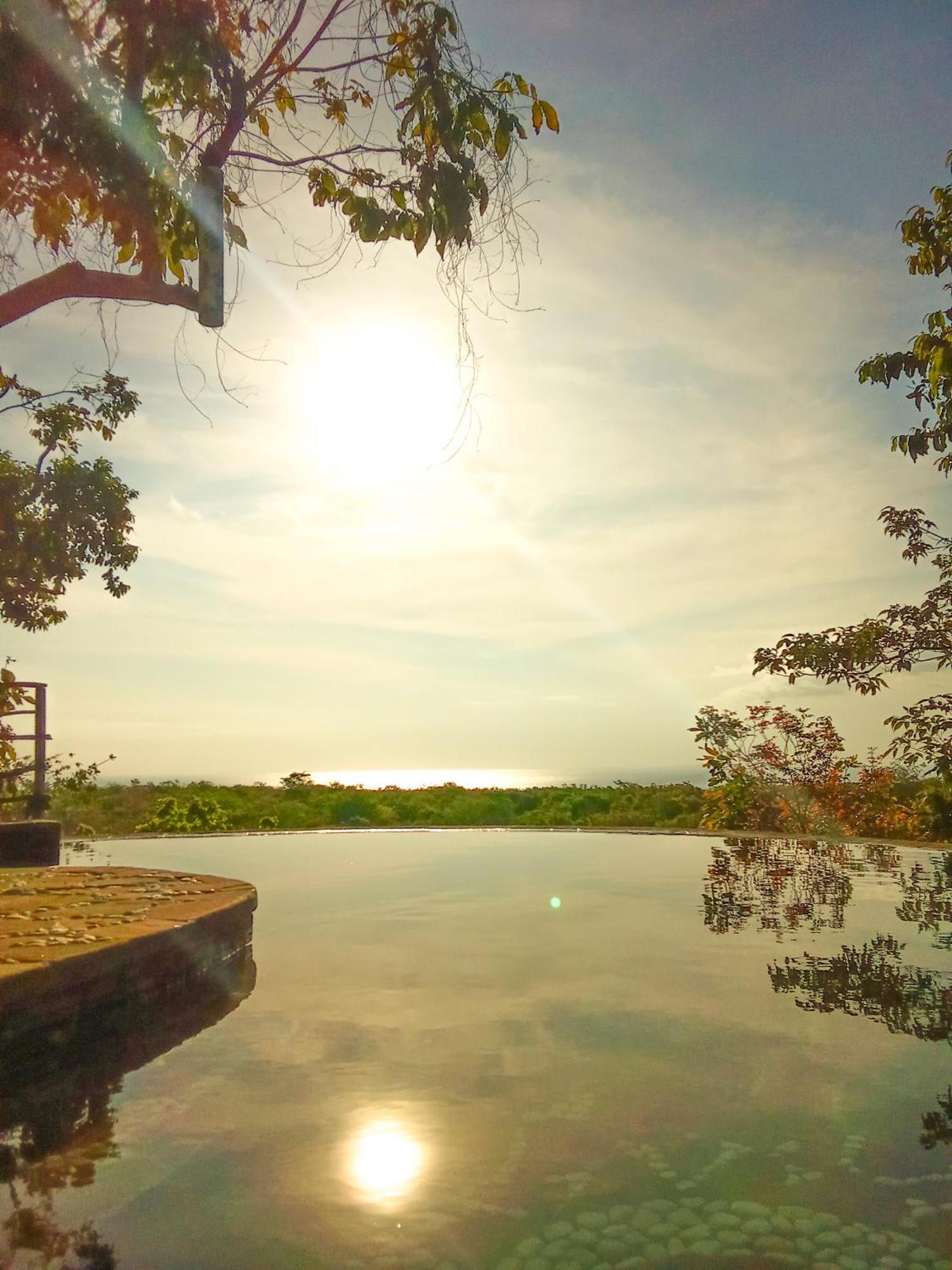 Utopia Rote Lodge Нембрала Экстерьер фото