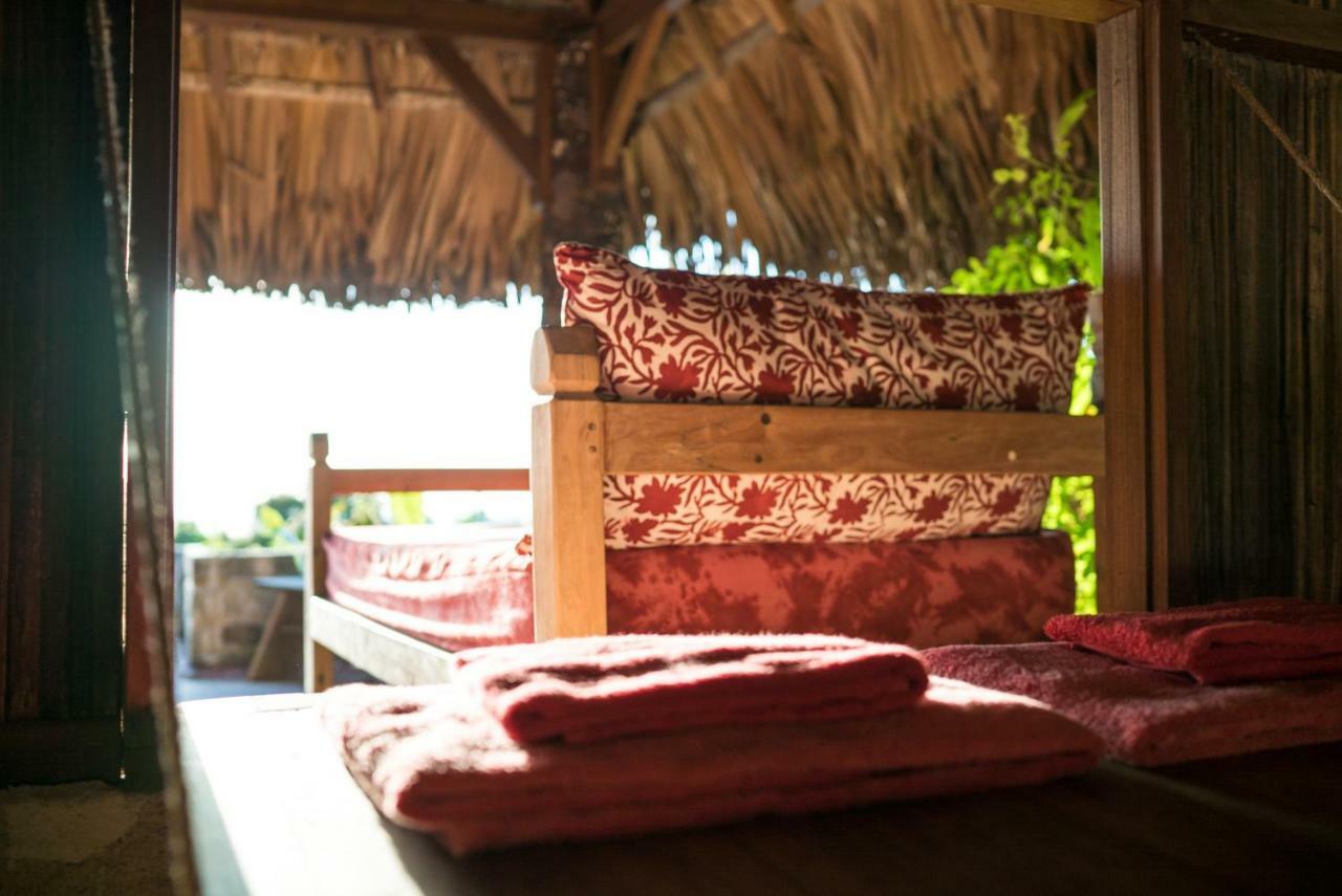 Utopia Rote Lodge Нембрала Экстерьер фото