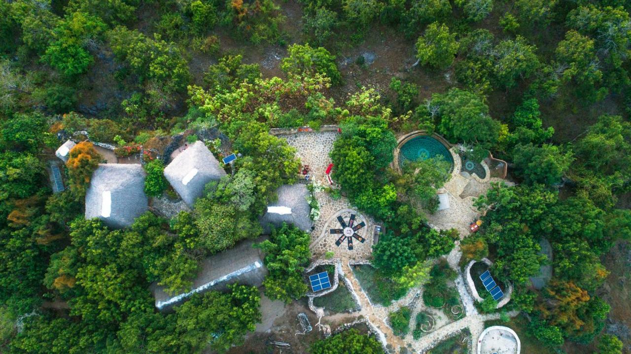 Utopia Rote Lodge Нембрала Экстерьер фото