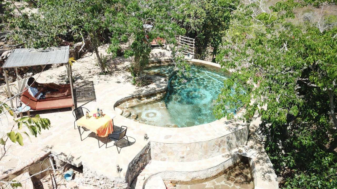 Utopia Rote Lodge Нембрала Экстерьер фото